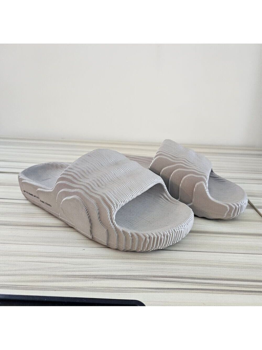 Adidas Originals Adilette 22 Men's Slide Sandals Gray Size 6